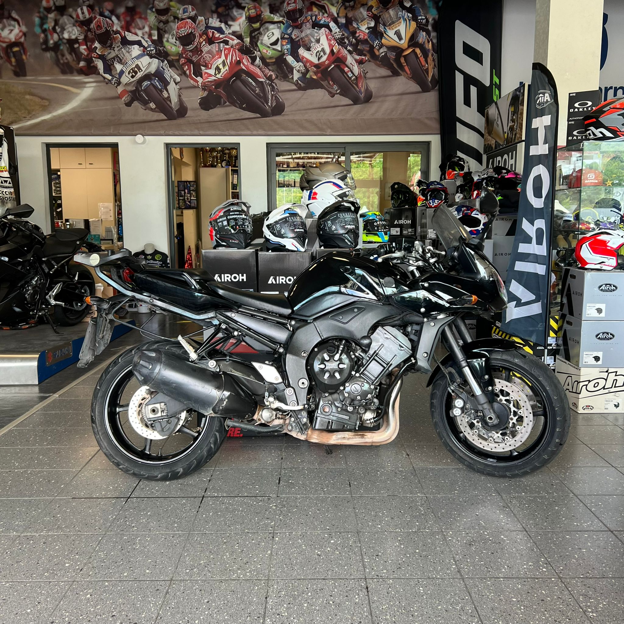 YAMAHA FZ1 2011