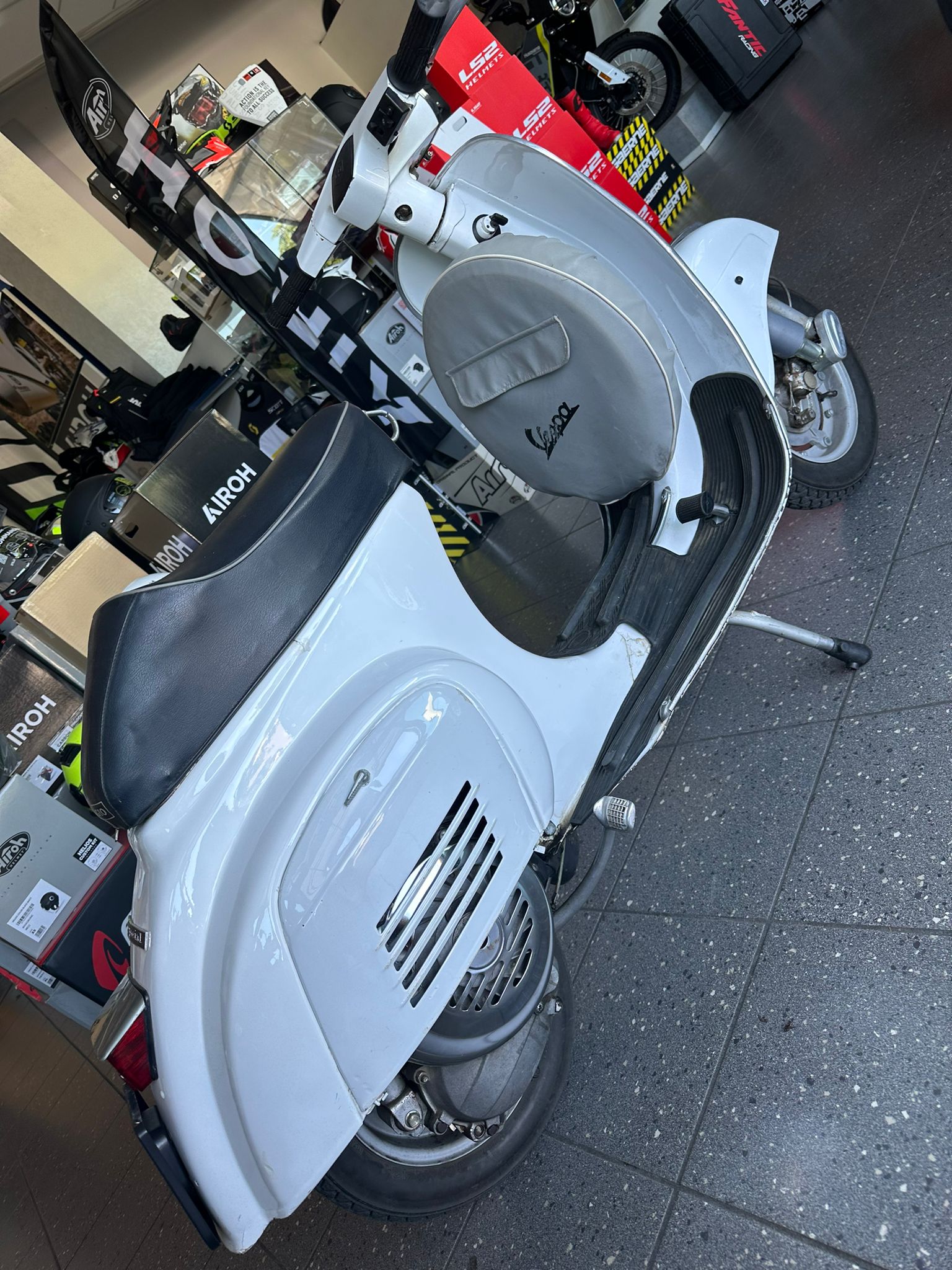 PIAGGIO VESPA SPECIAL