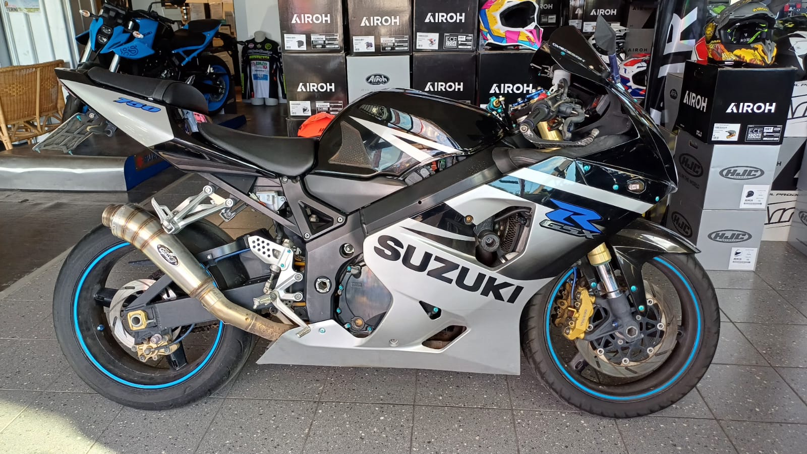 SUZUKI GSX 750 R